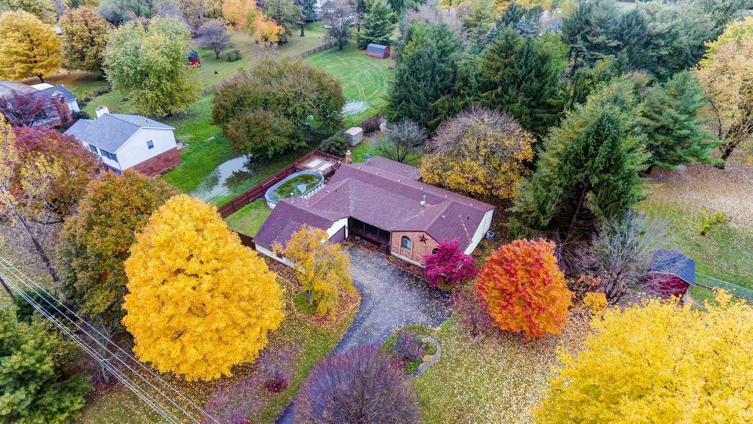 2255 Ballentine Pike Springfield, OH 45502 - Photo 2 of 57