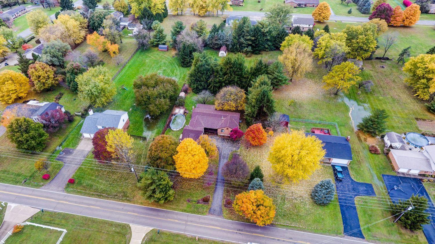 2255 Ballentine Pike Springfield, OH 45502 - Photo 4 of 57