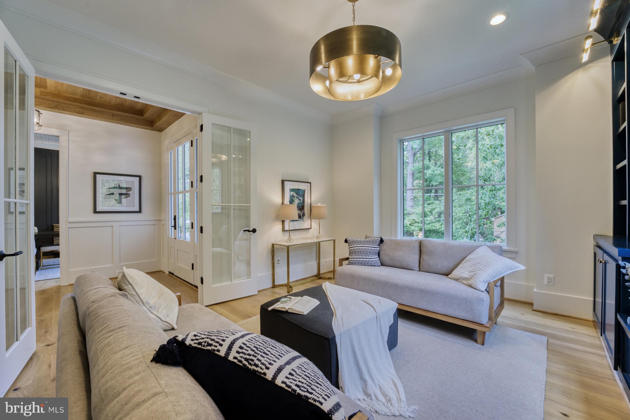 1440 Ironwood Drive McLean, VA 22101 - Photo 25 of 64 a living room with furniture and a large window