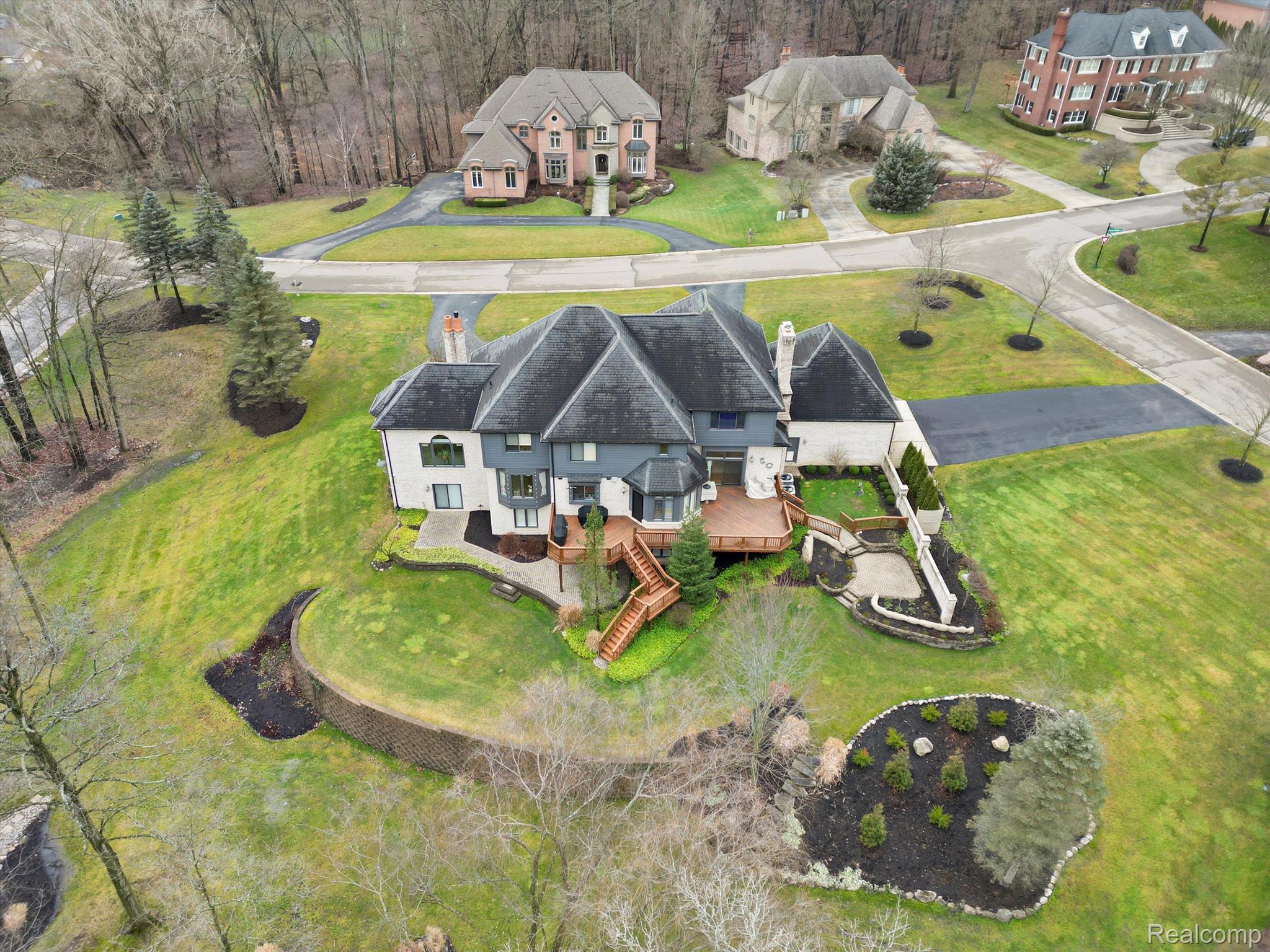 1590 Scenic Hollow Rochester, MI 48306 - Photo 83 of 85 Gallery Image 83