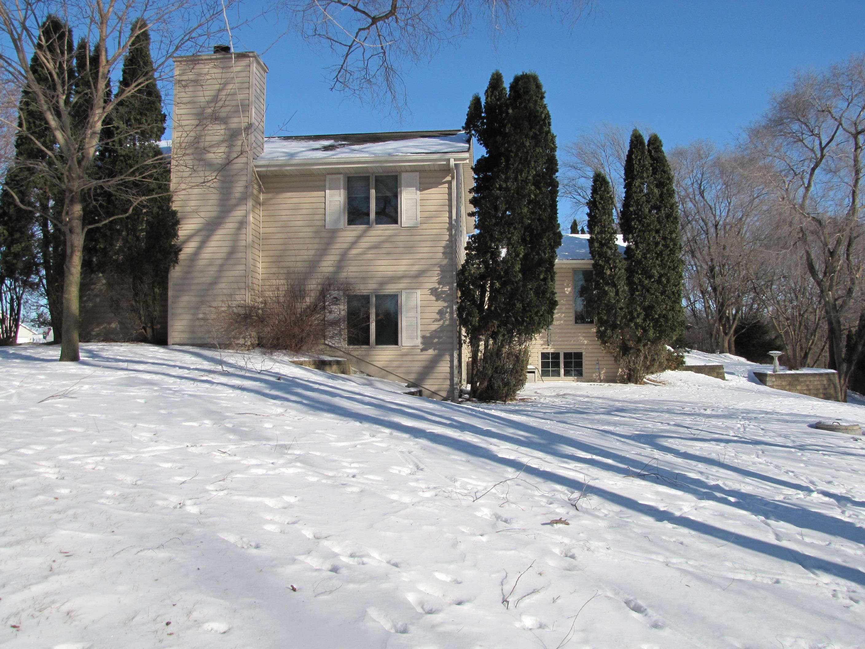 2338 East Pine Tree Court Milton, WI 53563 - Photo 11 of 67