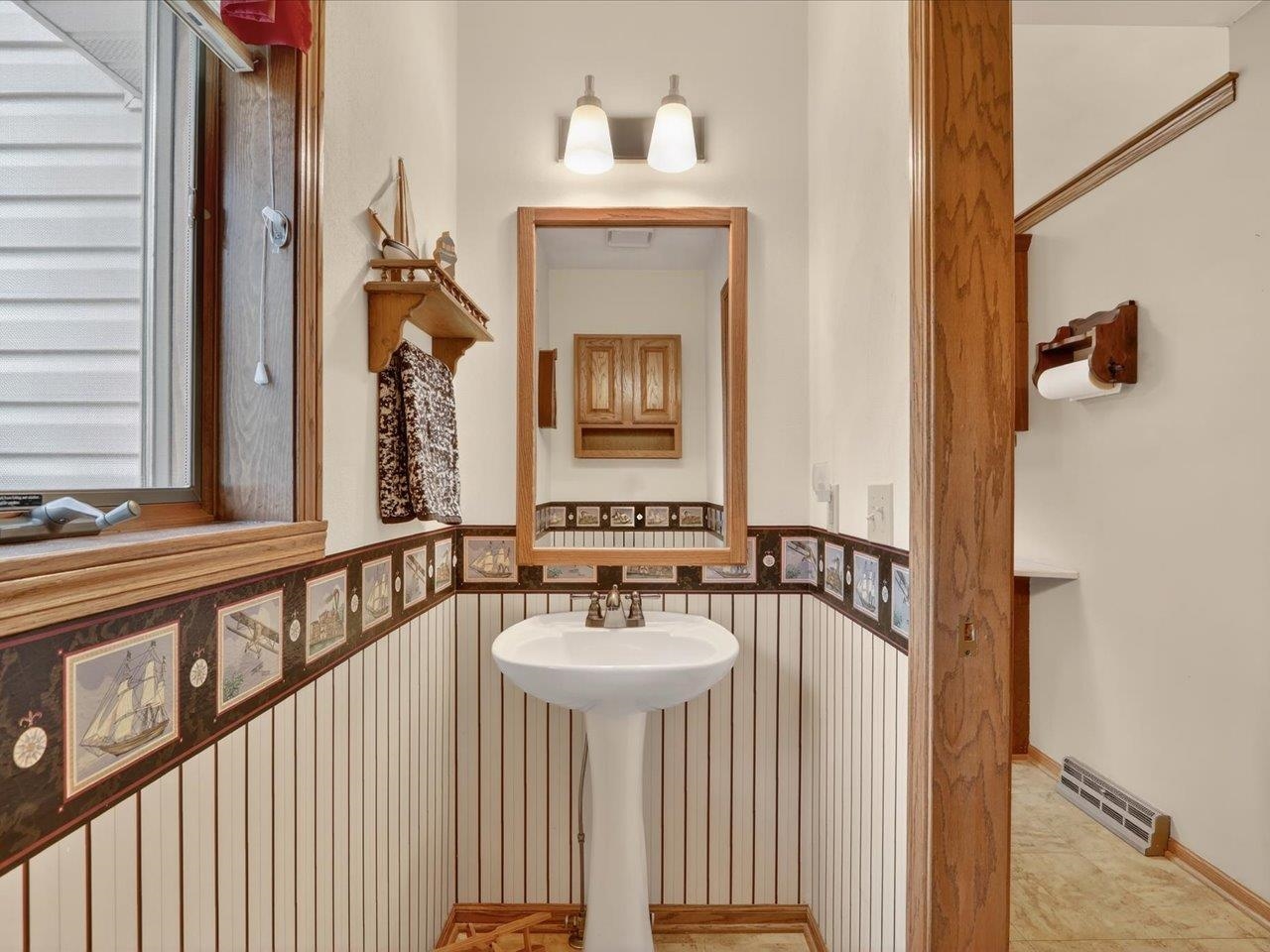 2338 East Pine Tree Court Milton, WI 53563 - Photo 24 of 73