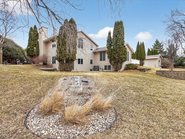 $510,900 | 2338 East Pine Tree Court, Milton, WI 53563