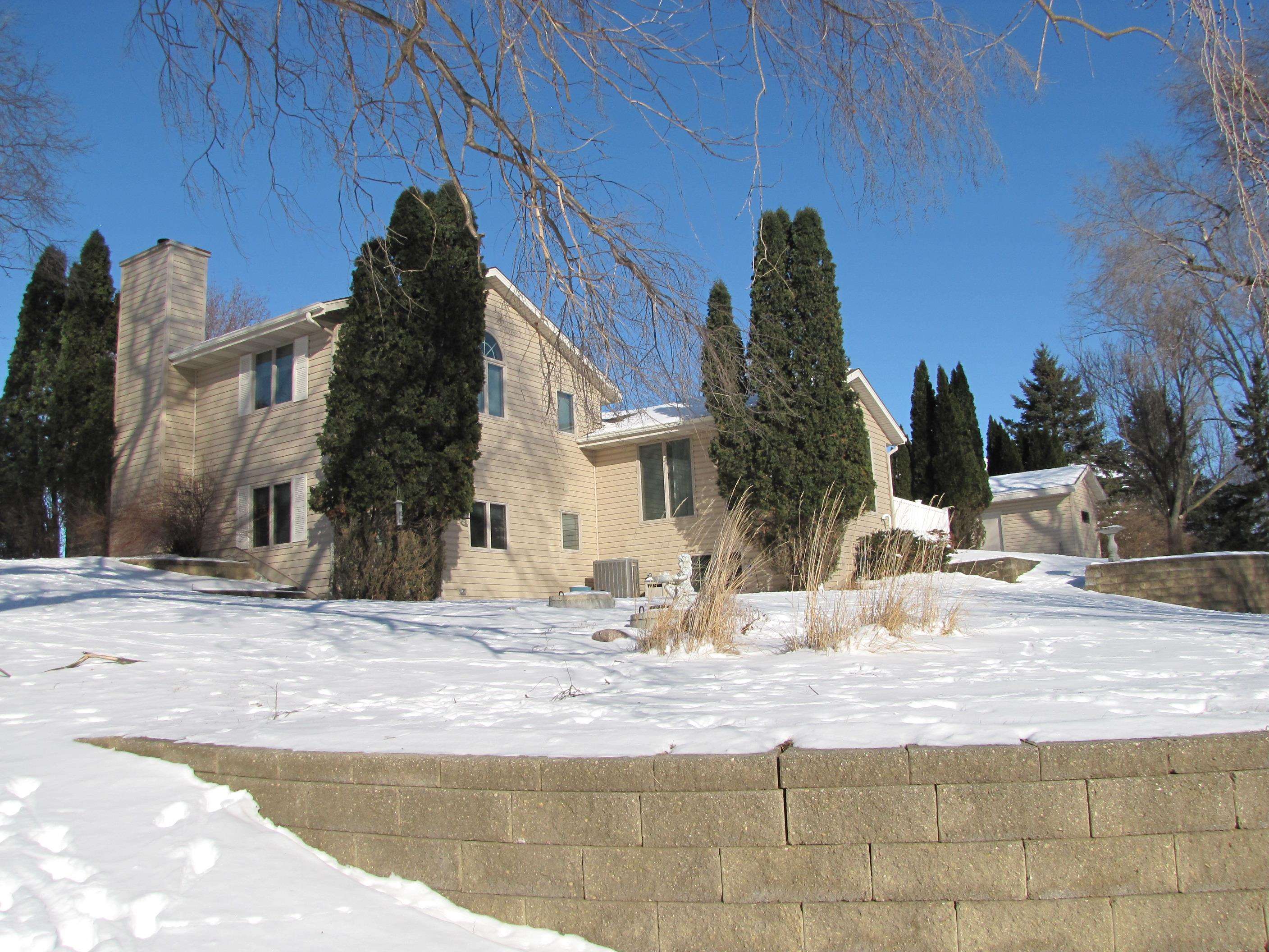 2338 East Pine Tree Court Milton, WI 53563 - Photo 10 of 67