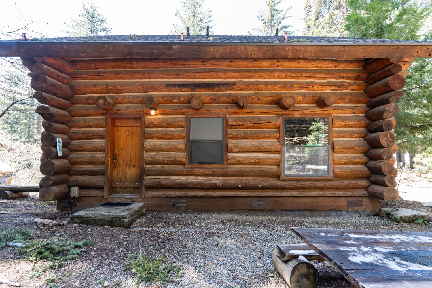 7426 Henness Ridge Road Yosemite West, CA 95389 - Photo 33 of 35 Backyard includes convenient access to kitchen.