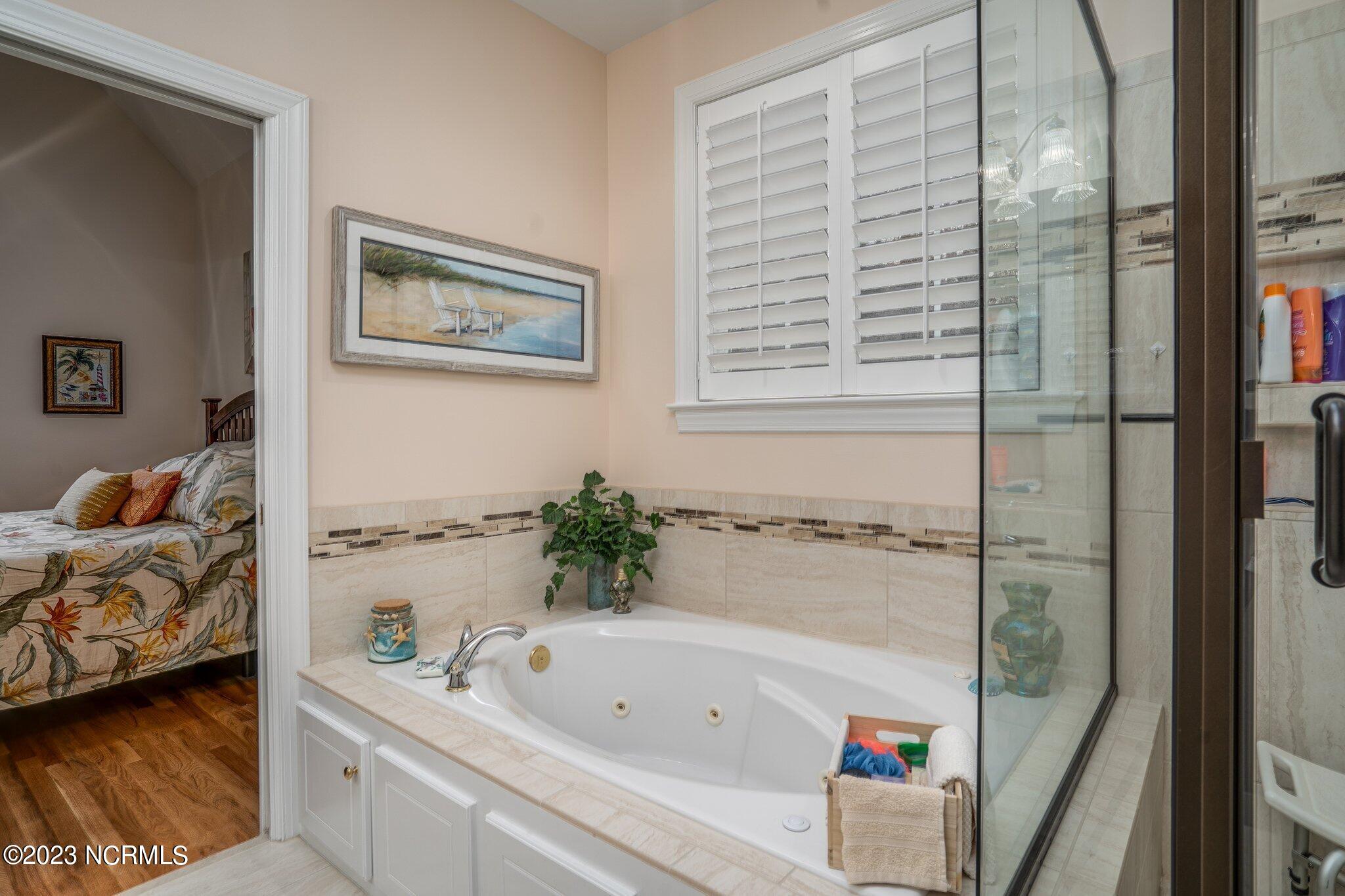 4292 Olde Bass Farm Road Rocky Mount, NC 27804 - Photo 25 of 41 Master Bathroom