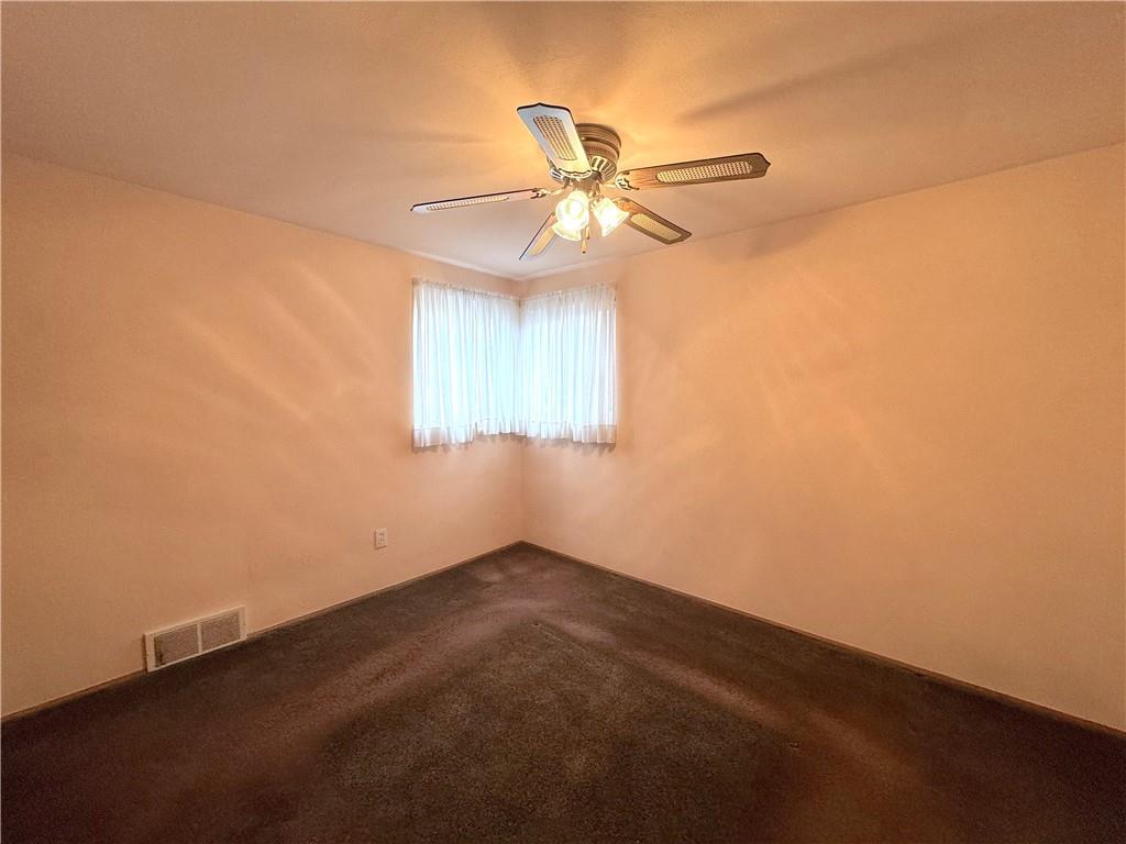 1243 Universal Road Pittsburgh, PA 15235 - Photo 11 of 25