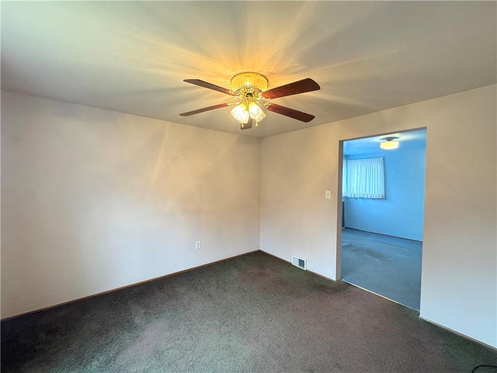 1243 Universal Road Pittsburgh, PA 15235 - Photo 6 of 25