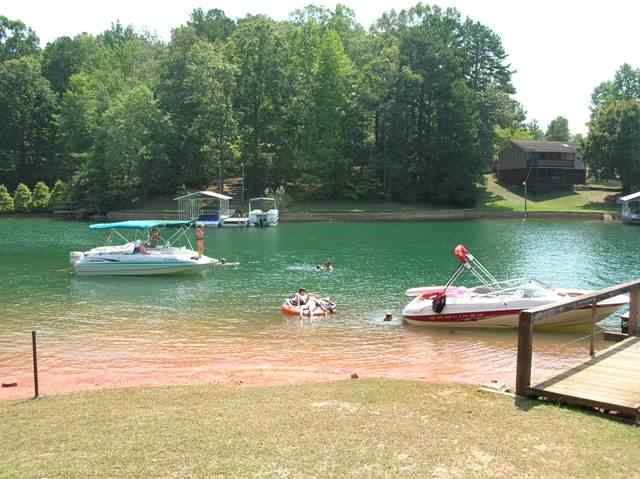 23033 McDonald Point Road Seneca, SC 29672 - Photo 4 of 8