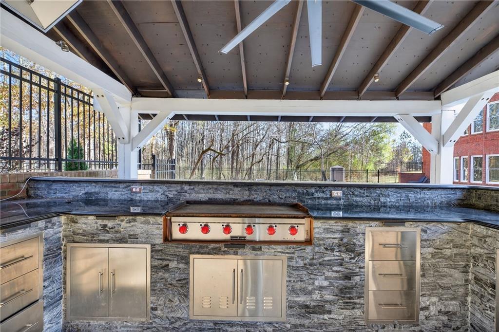 121 Carson Place Carrollton, GA 30117 - Photo 37 of 43