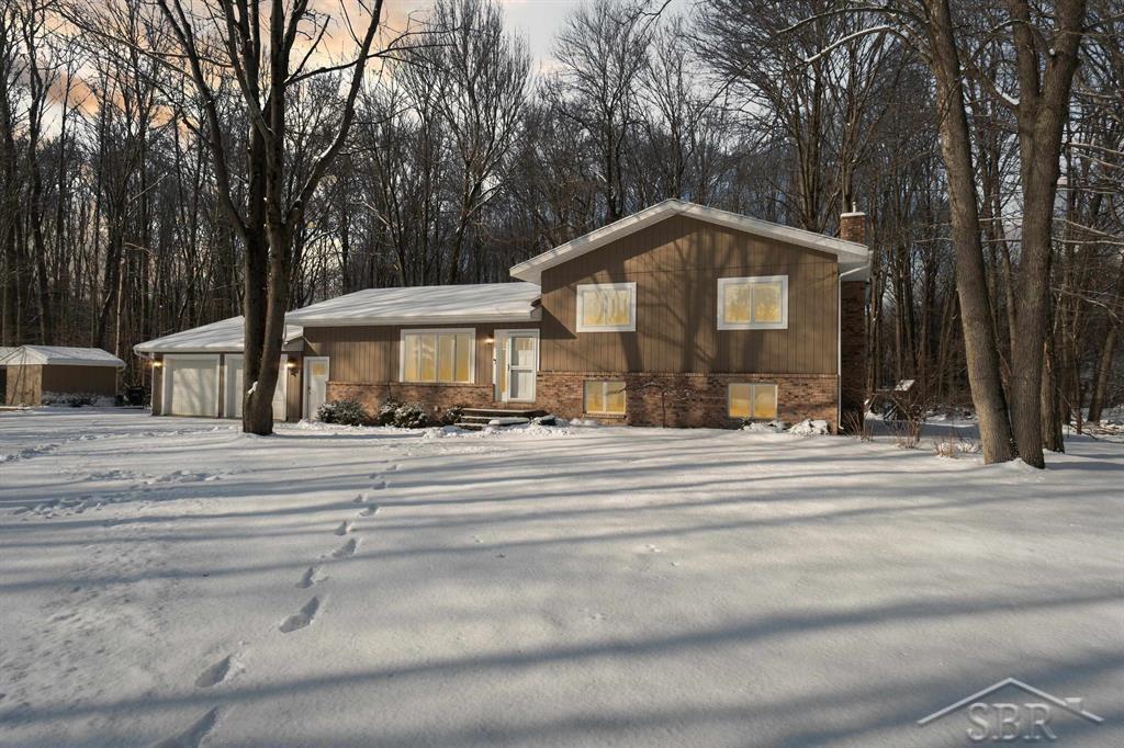 2661 North Swede Road Midland, MI 48642 - Photo 6 of 73 50135036-e3933aaf-c0c9-46c6-a594-9e2ba58ceb03.JPG