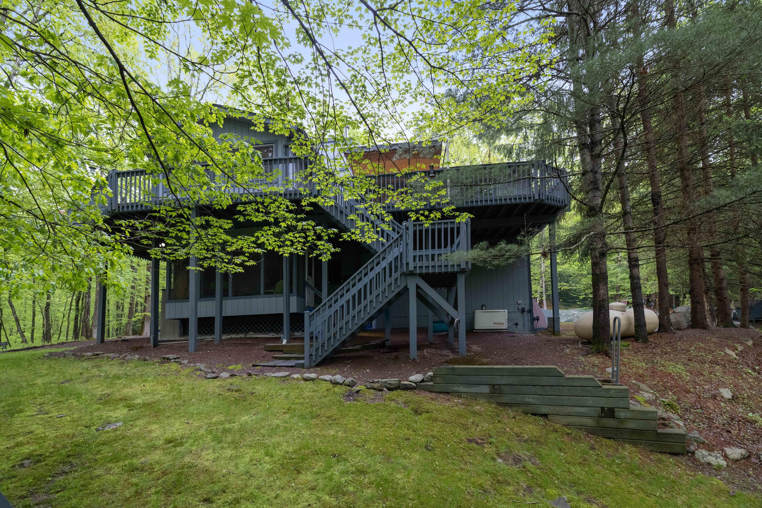 151 Forest Drive Canadensis, PA 18325 - Photo 42 of 48 RBR52695