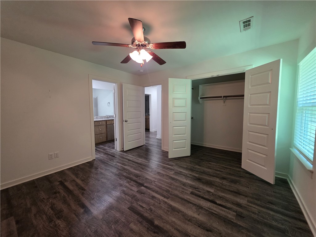320 Westbrook Court, Unit 1 Decatur, AR 72722 - Photo 13 of 17 Gallery Image 13