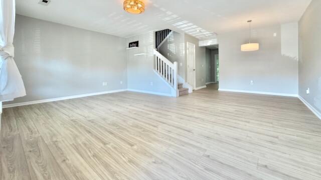 428 Doane Way Wando, SC 29492 - Photo 5 of 35 04 Living Room