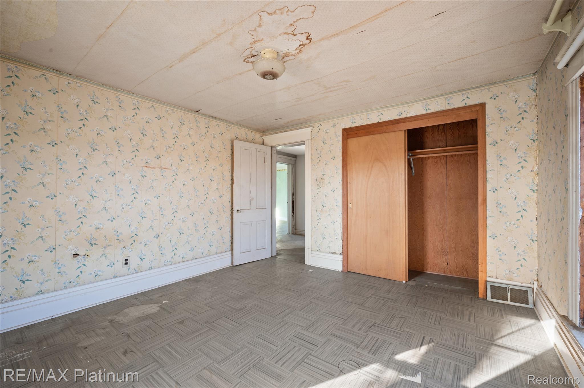 1136 South Nichols Road Swartz Creek, MI 48473 - Photo 35 of 53 1136 S. Nichols150.jpg