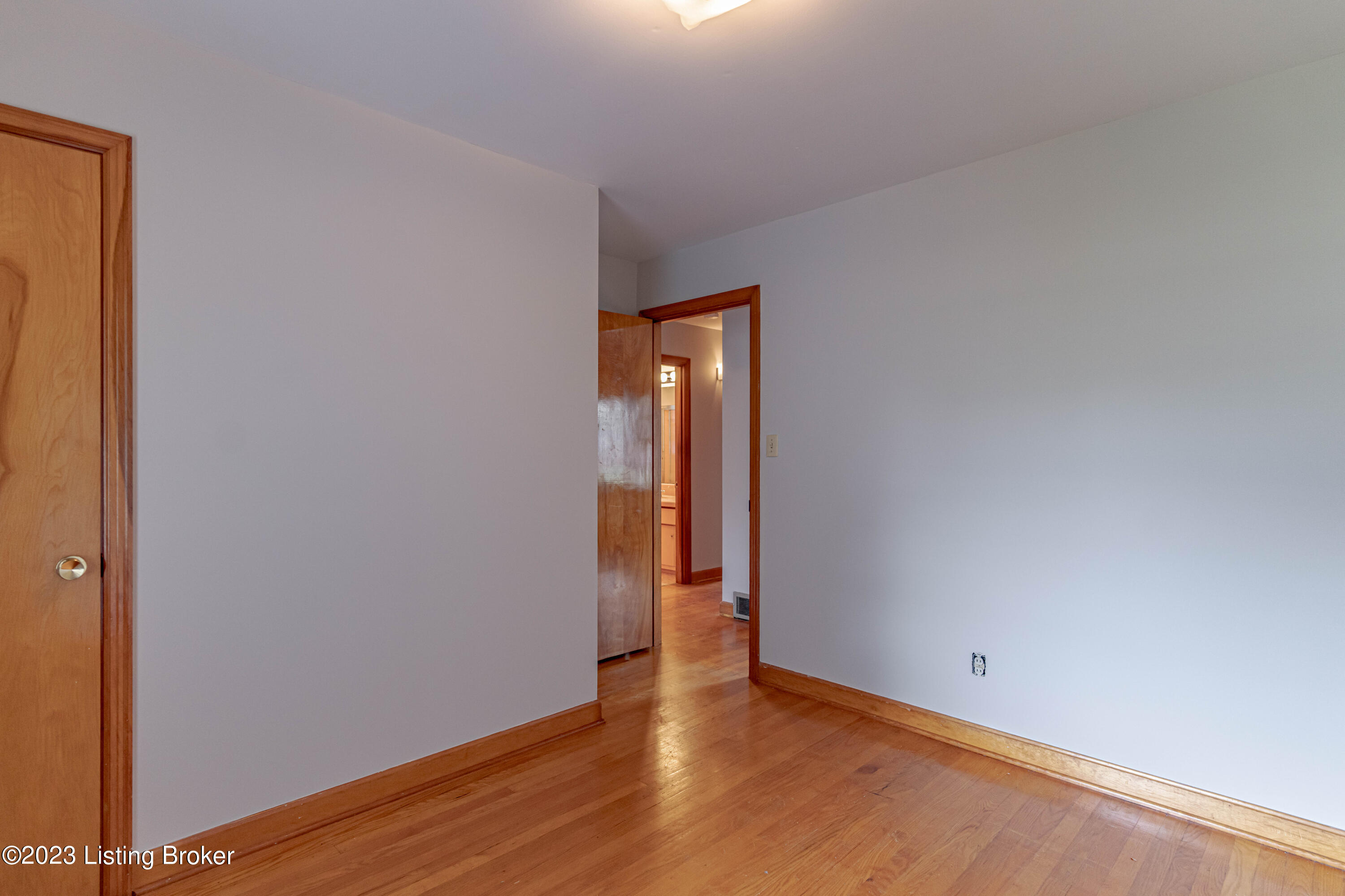 5801 Maryman Road Louisville, KY 40258 - Photo 26 of 71 DSC03871