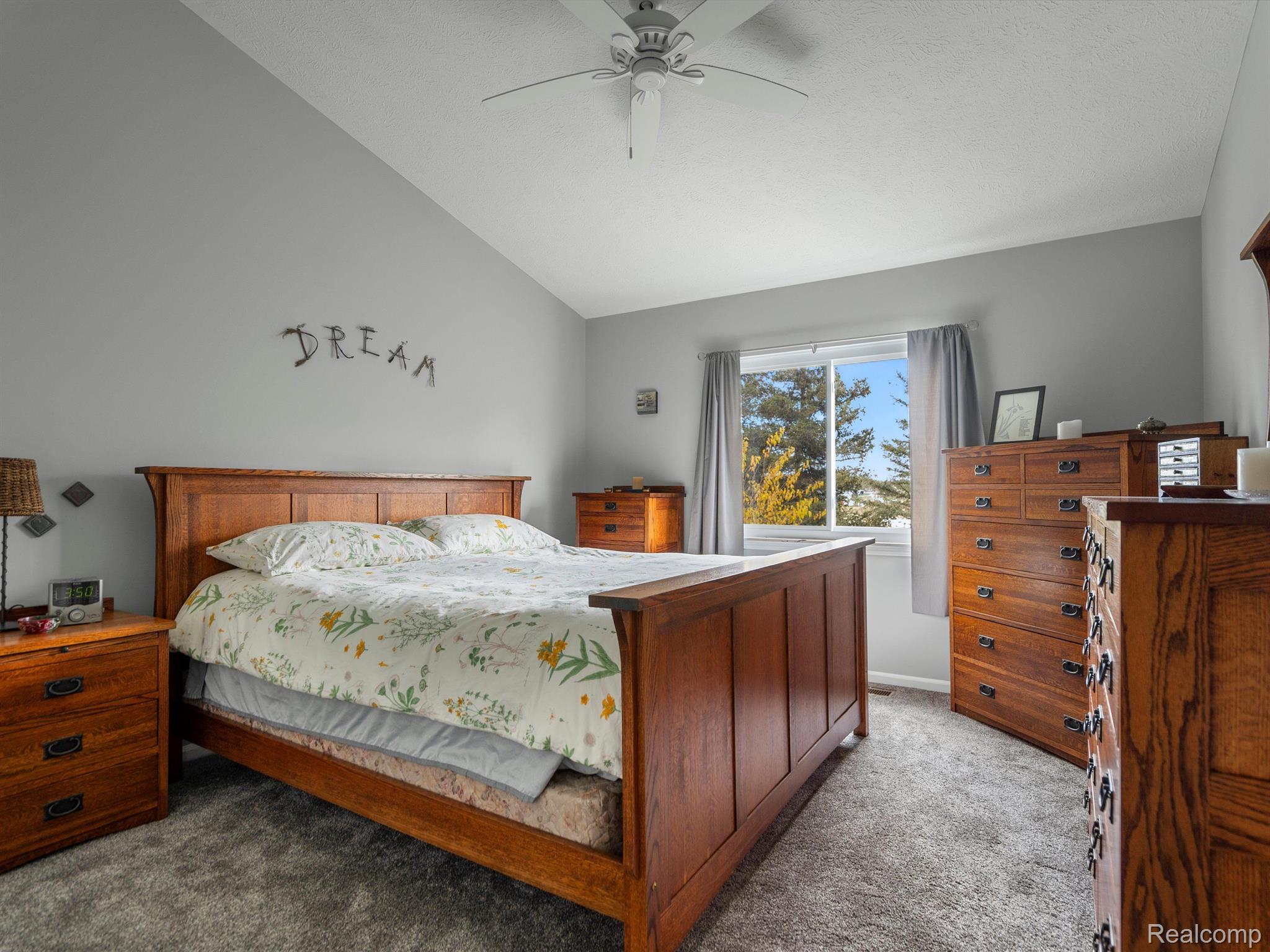 22 Sedum Road Howell, MI 48843 - Photo 11 of 21 Primary Bedroom- first floor