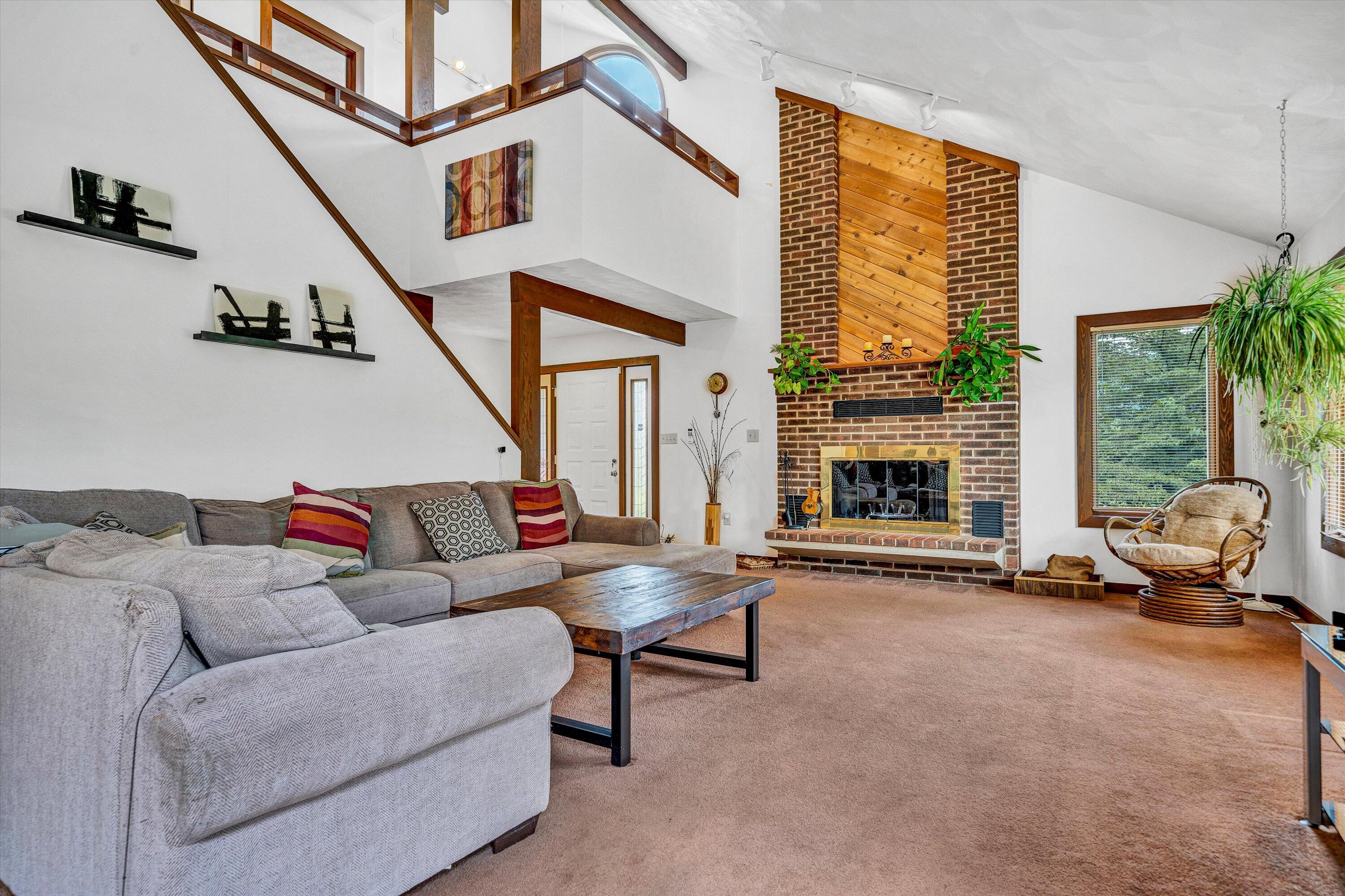 6530 Trevilian Road Roanoke, VA 24019 - Photo 4 of 52 04-SGM-02562