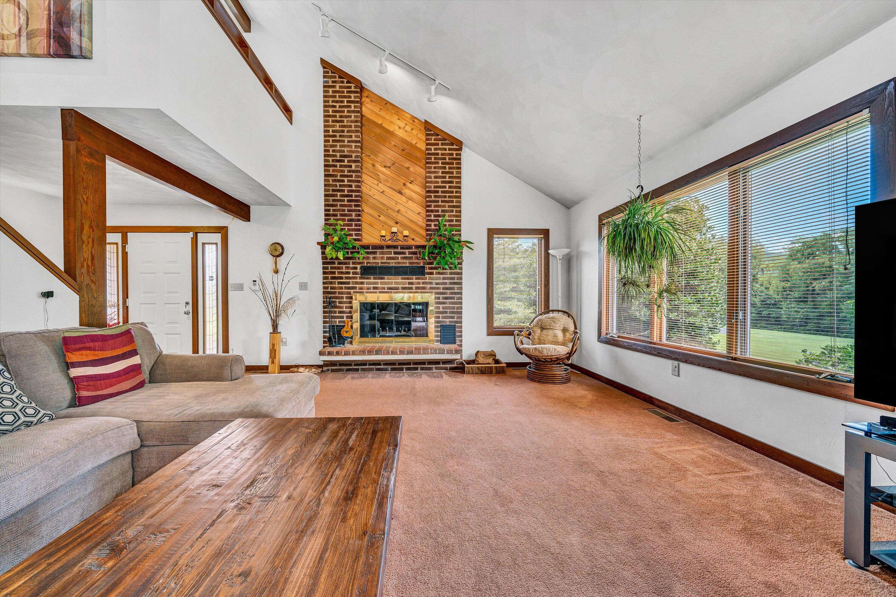 6530 Trevilian Road Roanoke, VA 24019 - Photo 8 of 52 08-SGM-02592