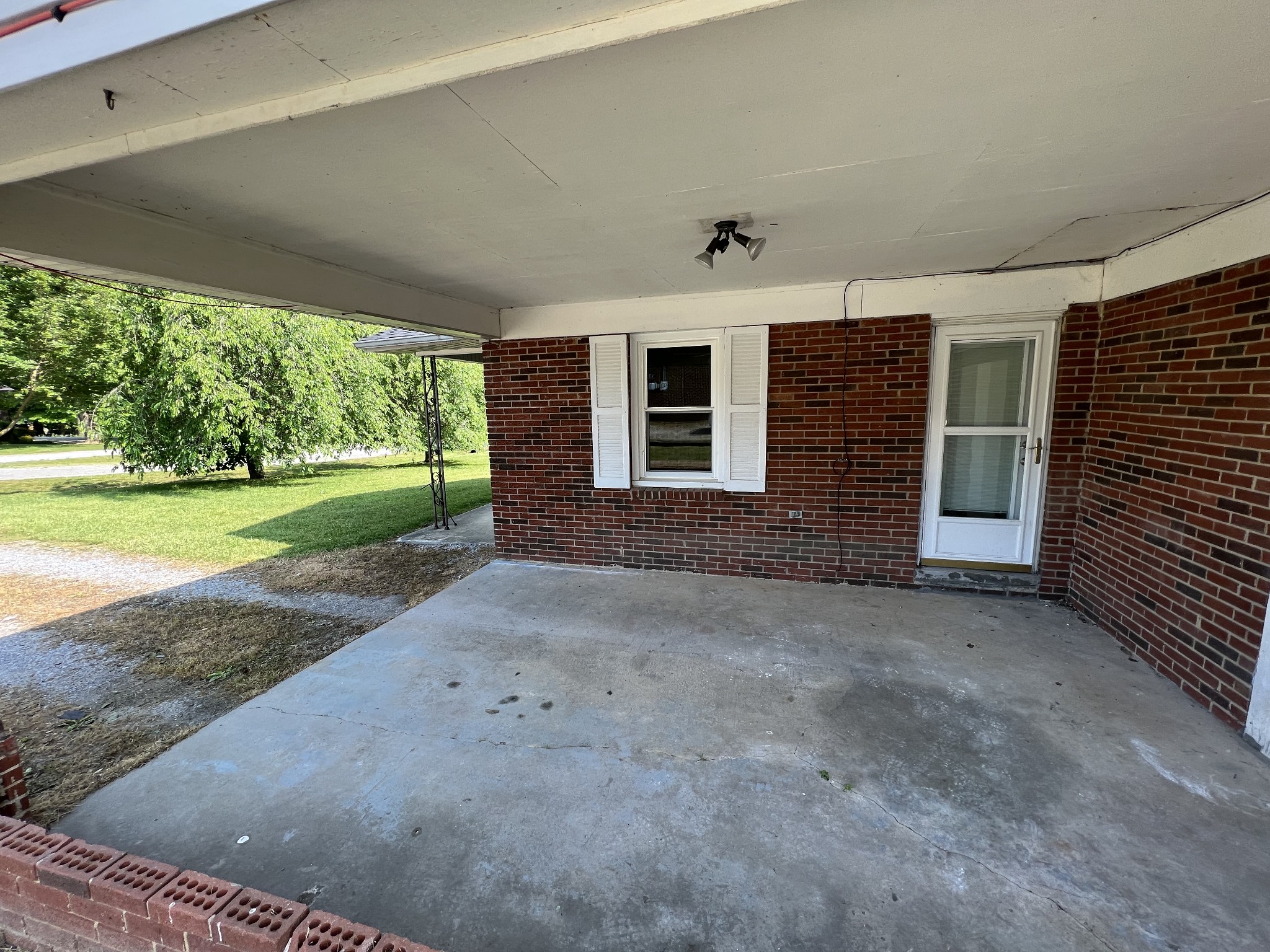 250 Arrowhead Road Smithville, TN 37166 - Photo 3 of 18 Gallery Image 3