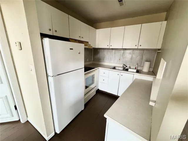 $775 | 209 North Humboldt Street, Unit 2, Marine, IL 62061