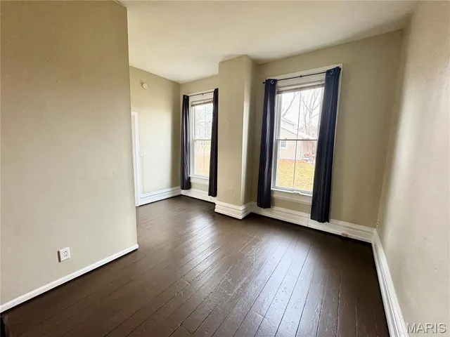 $775 | 209 North Humboldt Street, Unit 2, Marine, IL 62061