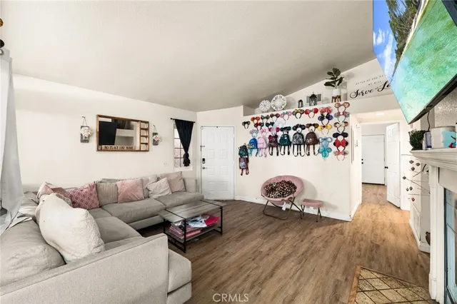 $538,000 | 11355 Larchwood Drive, Fontana, CA 92337