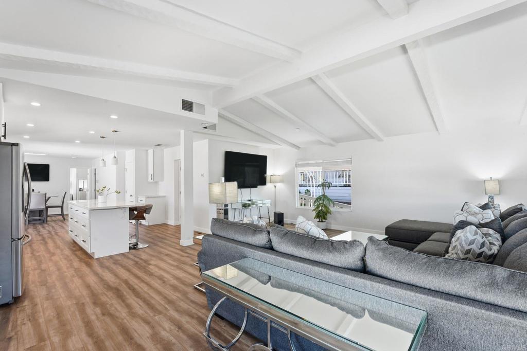 1195 La Moree Road, Unit 98 San Marcos, CA 92078 - Photo 4 of 28 a living room with furniture and a flat screen tv