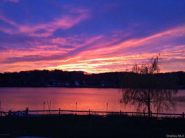 33 Prospect Road Centerport, NY 11721 - Photo 45 of 48 Stunning Sunsets.
