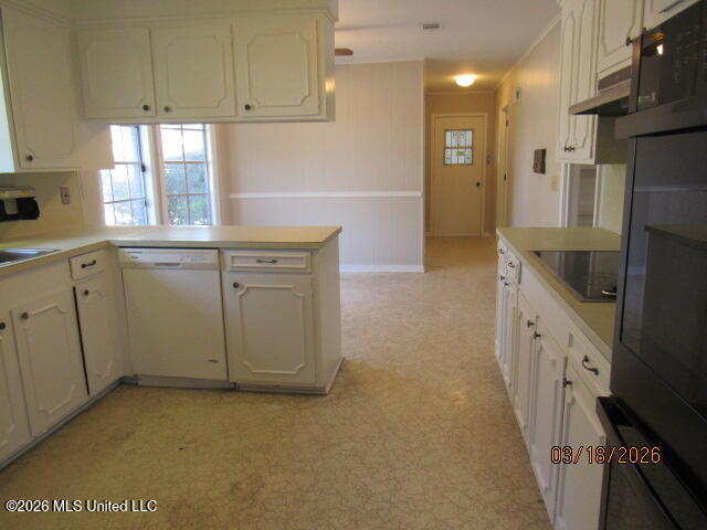 718 Woodhill Road Jackson, MS 39206 - Photo 13 of 15 718 Woodhill Road-Pictures (13)