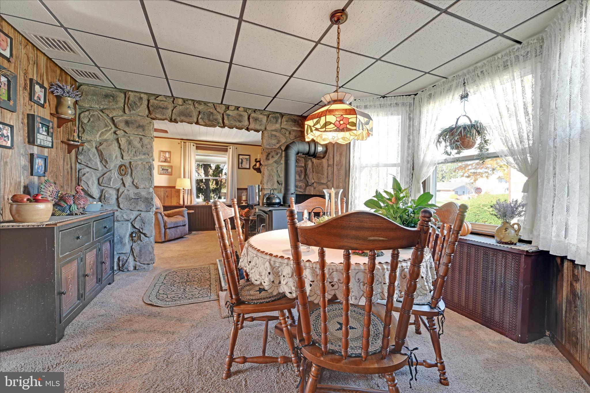 437 Jefferson Street Reading, PA 19605 - Photo 11 of 36 Dining Area