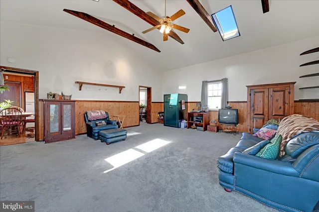 $300,000 | 437 Jefferson Street, Reading, PA 19605