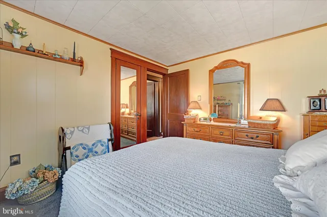 $300,000 | 437 Jefferson Street, Reading, PA 19605