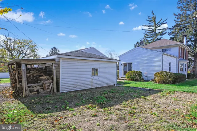 $300,000 | 437 Jefferson Street, Reading, PA 19605