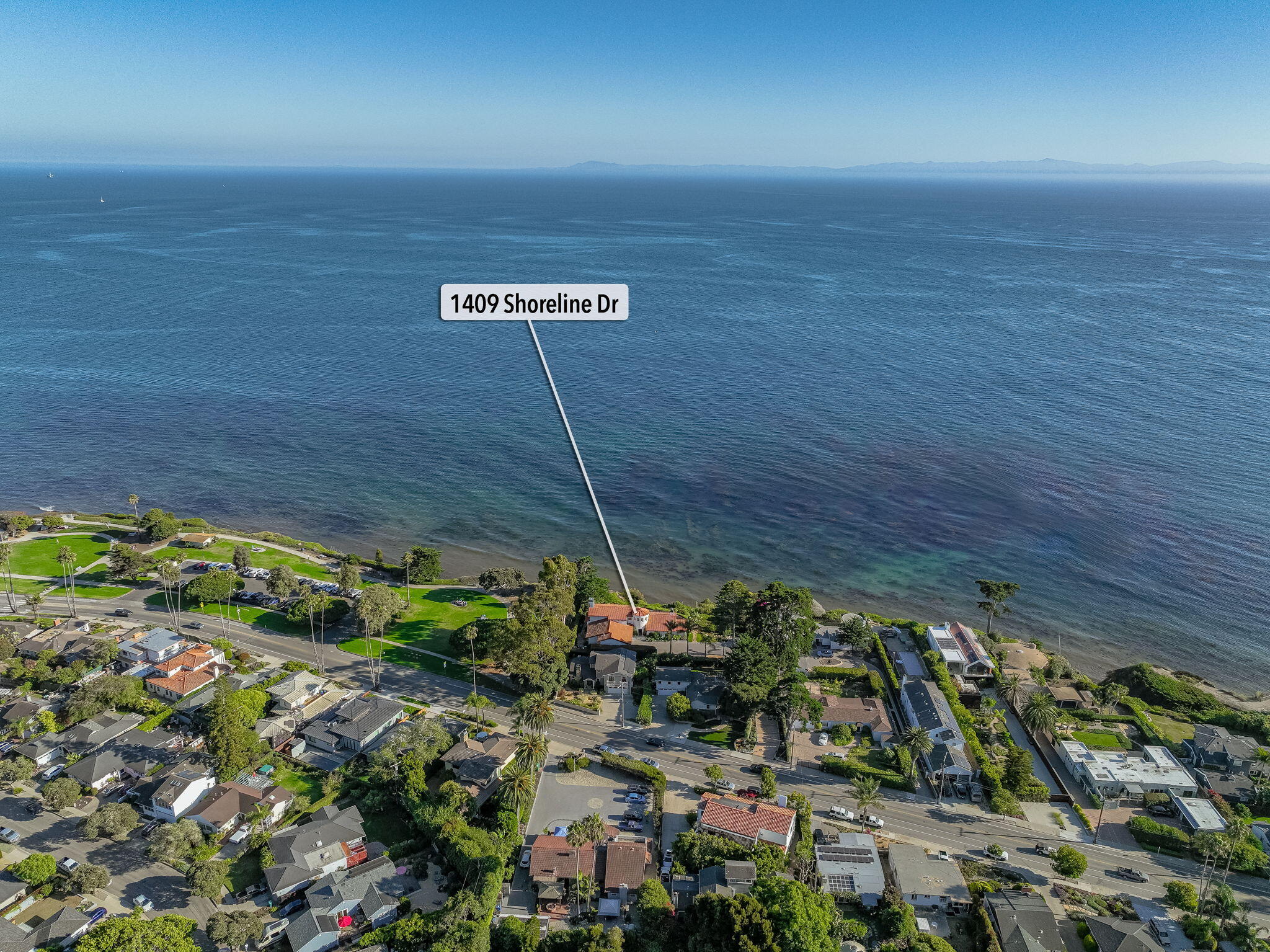 1409 Shoreline Drive Santa Barbara, CA 93109 - Photo 5 of 37 a view of a garage