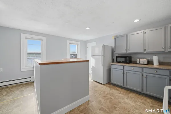 $2,200 | 15 Rose Street, Unit 3, Stamford, CT 06906