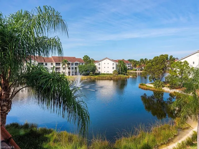 $2,900 | 4670 St Croix Lane, Unit 631, Naples, FL 34109
