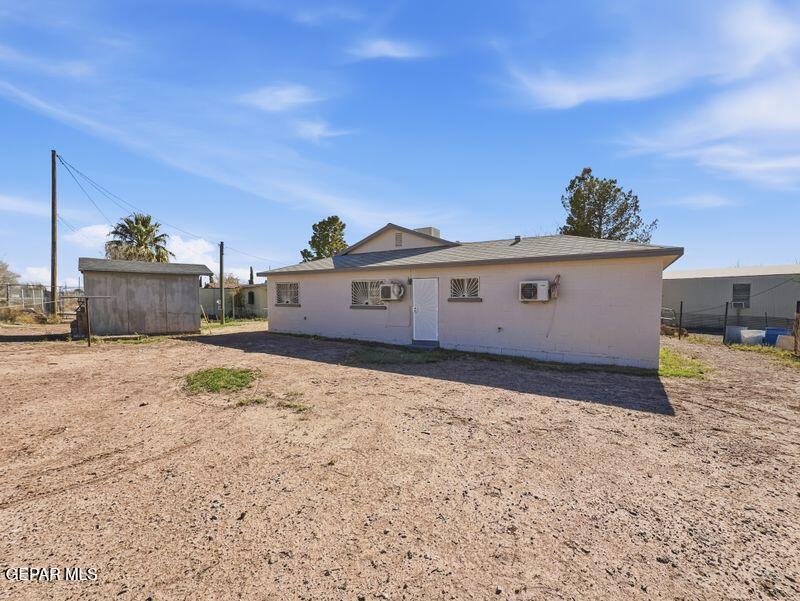 445 Suzi Way Socorro, TX 79927 - Photo 3 of 35 a view of a house with a snow in the yard