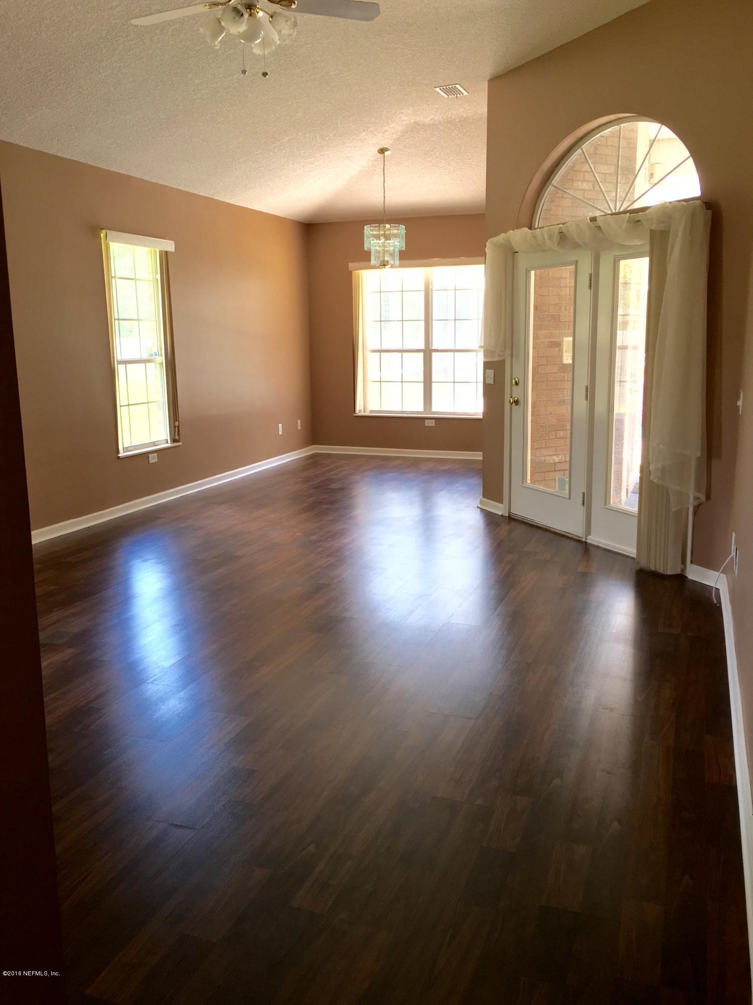 55242 Deer Run Road Callahan, FL 32011 - Photo 14 of 29 Sitting Room in Master