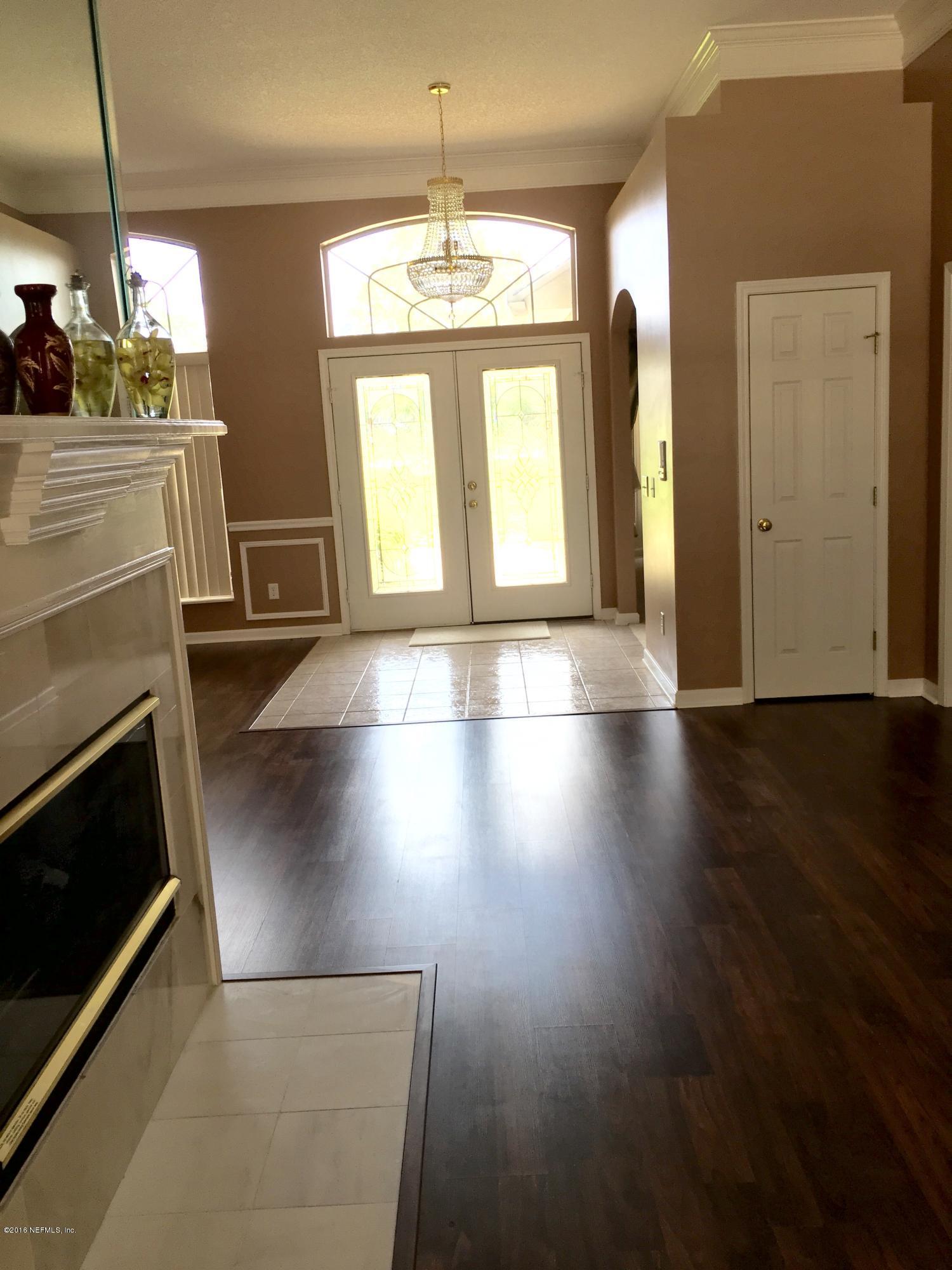 55242 Deer Run Road Callahan, FL 32011 - Photo 3 of 29 Living Room/ Foyer