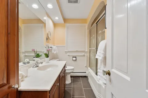 $615,000 | 68 Center Street, Ashburnham, MA 01430