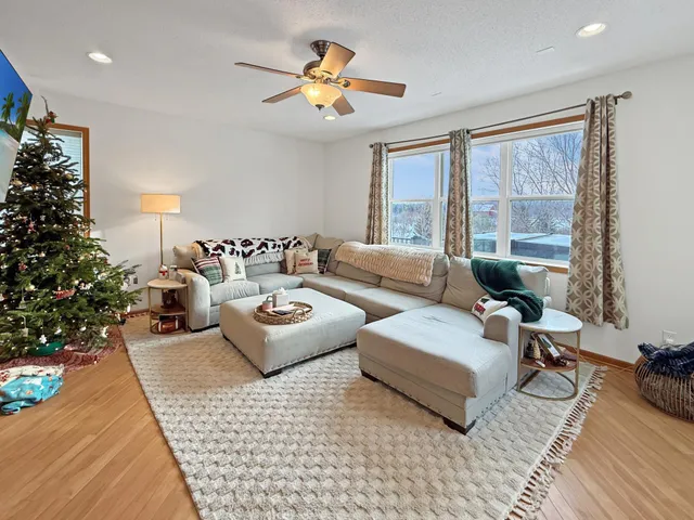 $3,250 | 4591 Empress Way North, Hugo, MN 55038