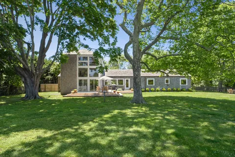 78 Bridge Lane, Bridgehampton, NY 11932