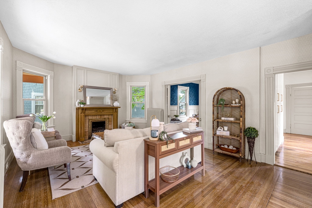 238 Sumner Avenue Springfield, MA 01108 - Photo 5 of 42