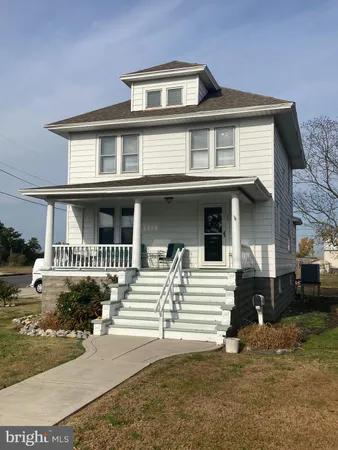 $155,000 | 52 Maryland Avenue, Crisfield, MD 21817