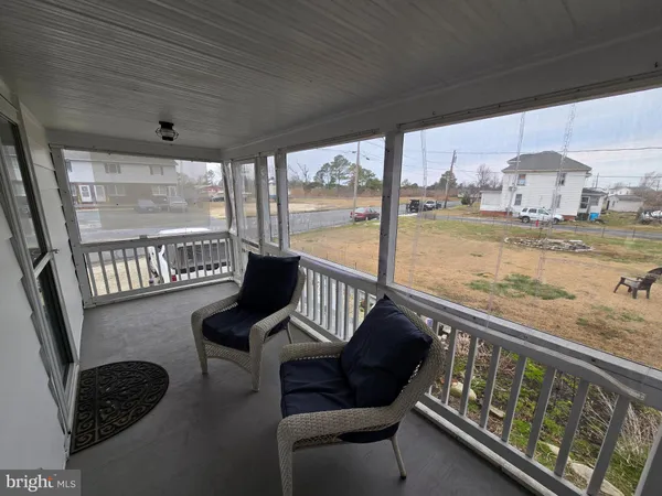 $155,000 | 52 Maryland Avenue, Crisfield, MD 21817