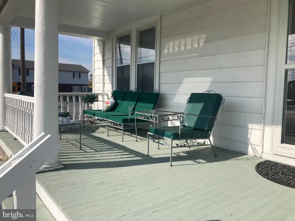 $155,000 | 52 Maryland Avenue, Crisfield, MD 21817