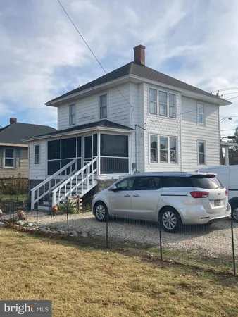 $155,000 | 52 Maryland Avenue, Crisfield, MD 21817
