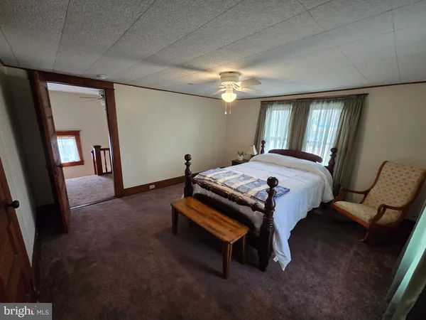 $155,000 | 52 Maryland Avenue, Crisfield, MD 21817