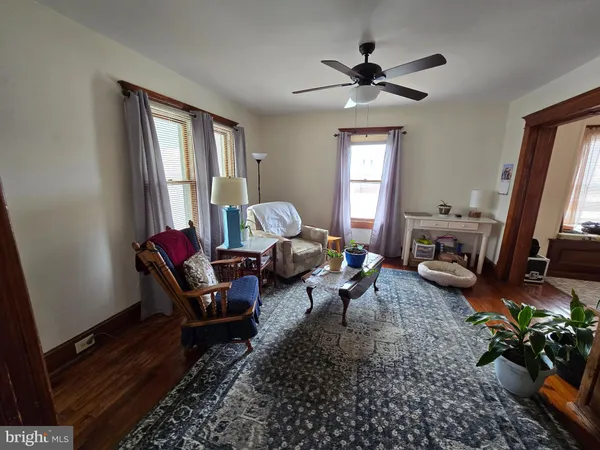 $155,000 | 52 Maryland Avenue, Crisfield, MD 21817